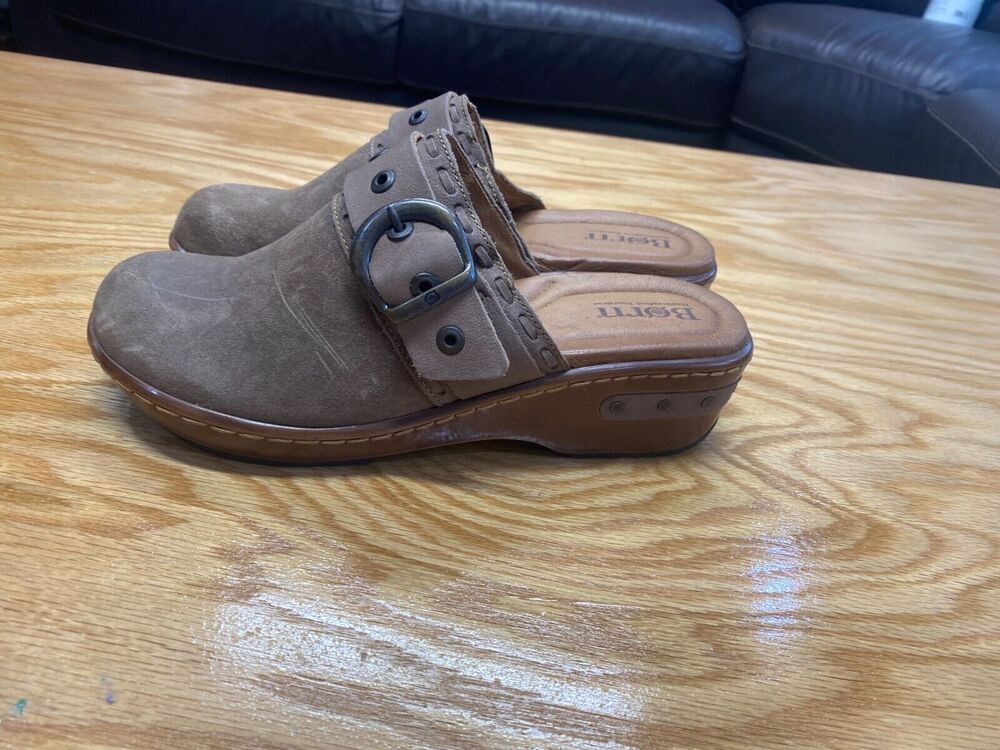 Born Banyan Comfort Shoes Women's 8 Brown Leather Slip On Round Toe Clogs S21